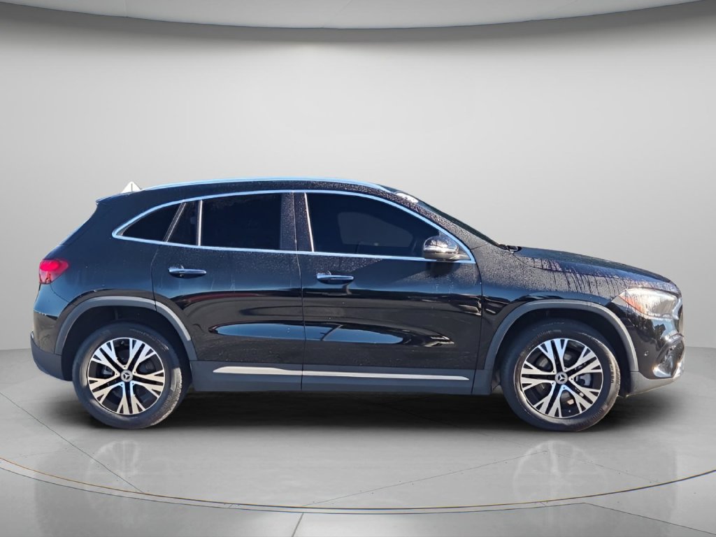 Used 2025 Mercedes-Benz GLA 250 image 9
