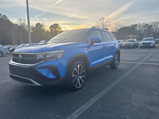 Certified 2023 Volkswagen Taos SE w/ Panoramic Sunroof Package image 10