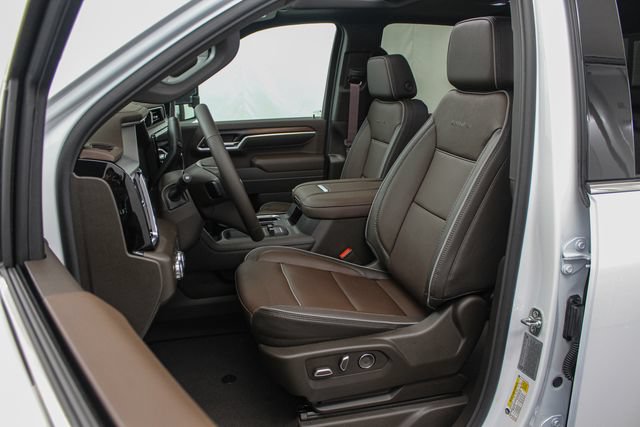 New 2026 GMC Sierra 3500 Denali w/ Denali Reserve Package AWD/4WD image 11