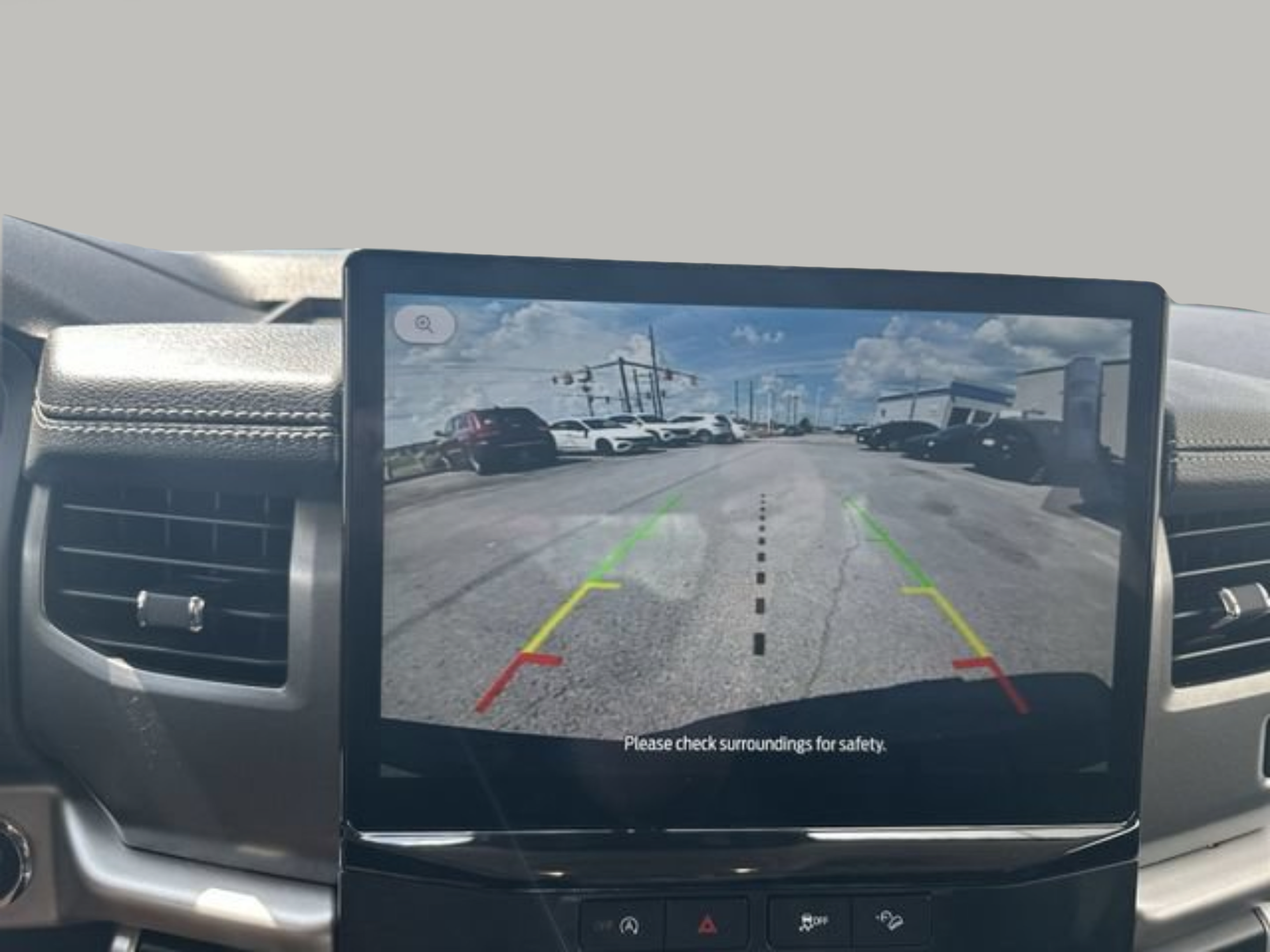 Used 2024 Ford Expedition XLT AWD/4WD image 22