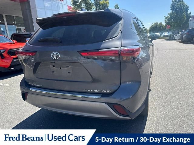 Used 2023 Toyota Highlander Platinum AWD/4WD image 6