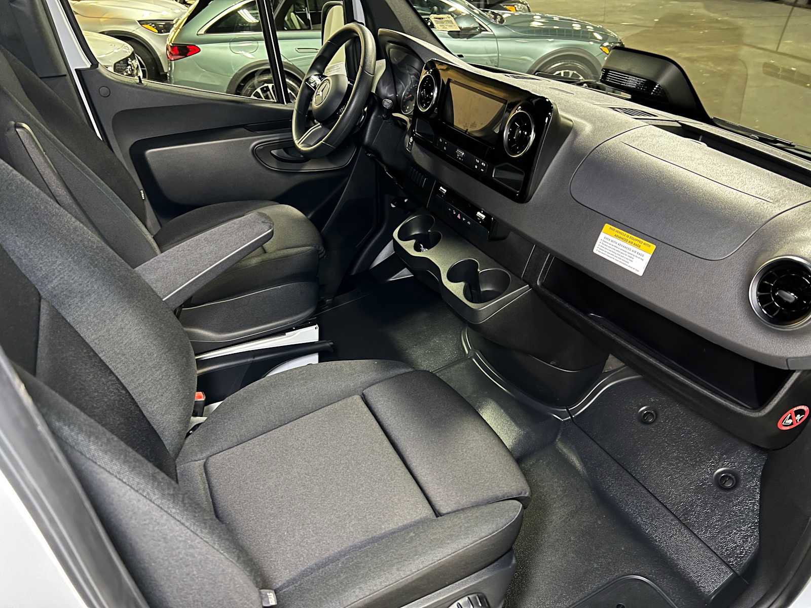 Used 2025 Mercedes-Benz Sprinter 2500 image 11