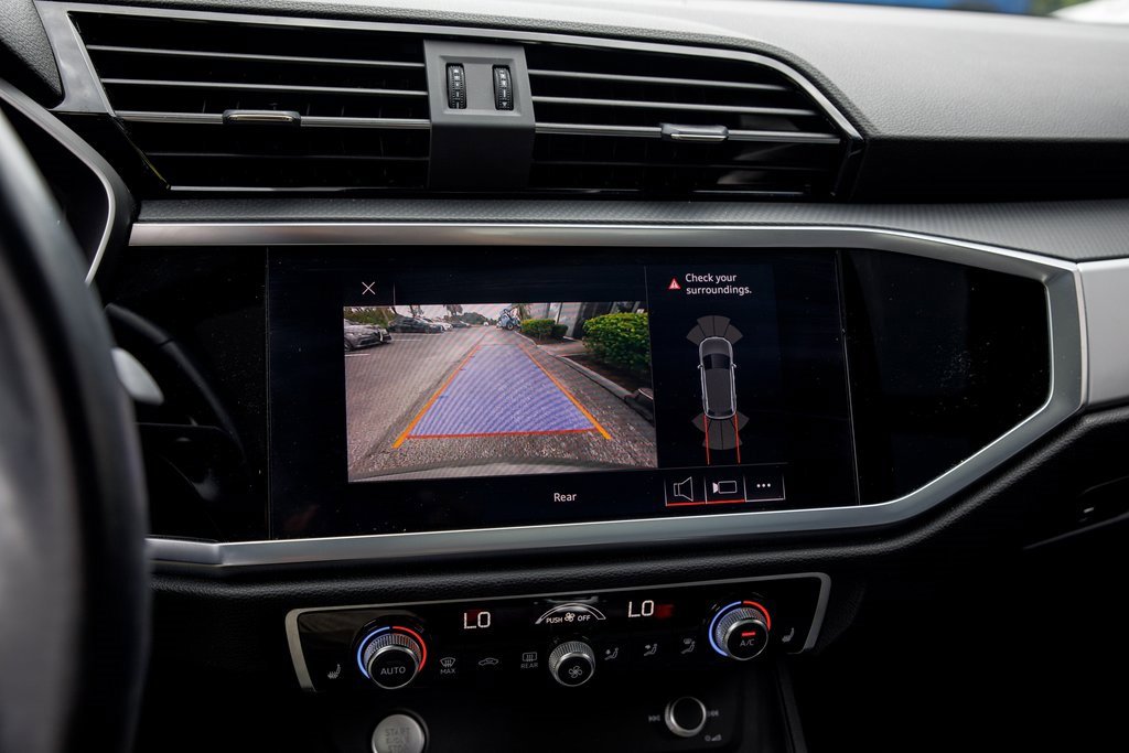 Used 2020 Audi Q3 2.0T Premium w/ Convenience Package image 44