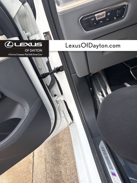 Used 2023 BMW X7 M60i w/ Executive Package image 37