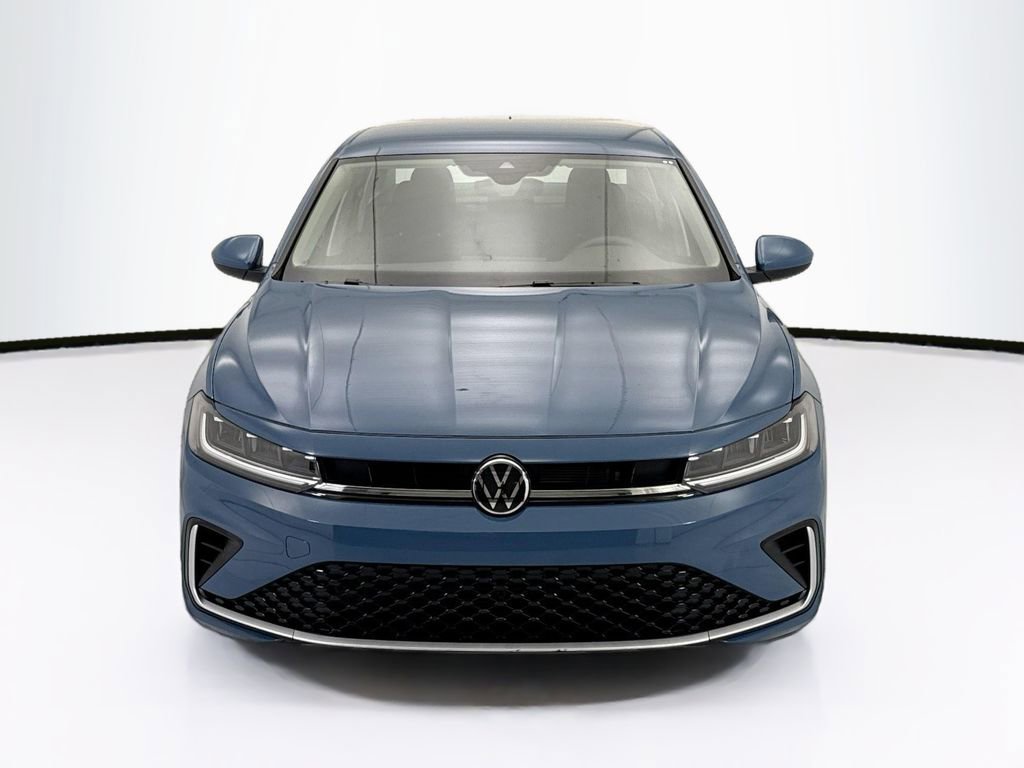 Used 2025 Volkswagen Jetta S image 2