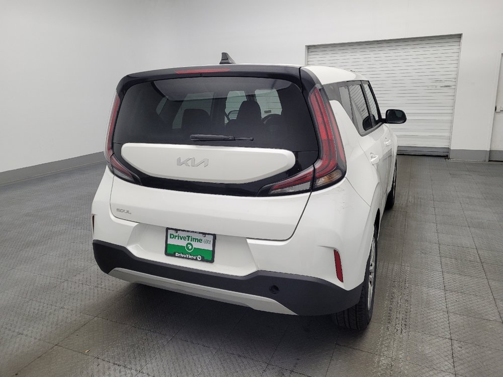 Used 2023 Kia Soul LX FWD image 7