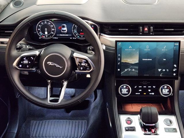 New 2026 Jaguar F-PACE R-Dynamic S image 27