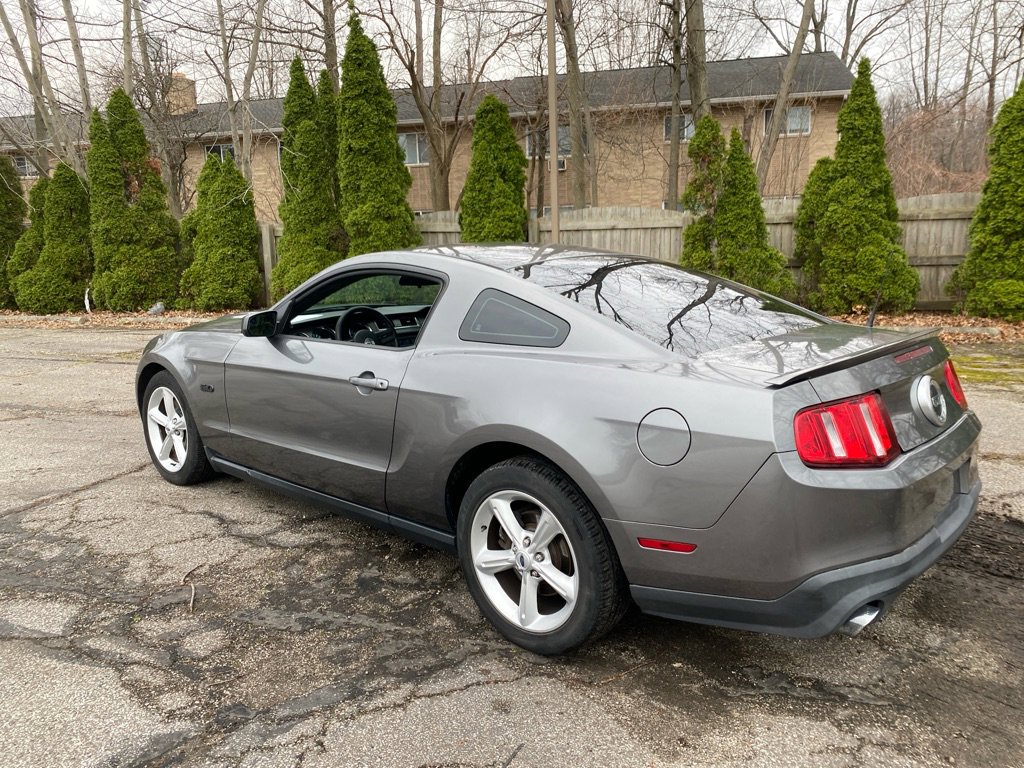 Used 2012 Ford Mustang GT image 3