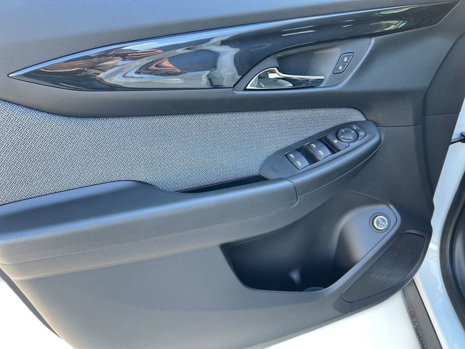 New 2026 Chevrolet TrailBlazer LT w/ Convenience Package FWD image 13