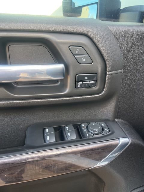 Used 2022 Chevrolet Silverado 2500 LTZ w/ LTZ Plus Package image 12