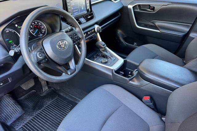 Certified 2022 Toyota RAV4 LE AWD/4WD image 11