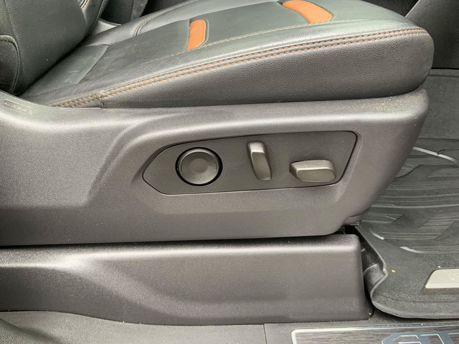 Used 2025 GMC Sierra 2500 AT4 w/ AT4 Premium Plus Package AWD/4WD image 72