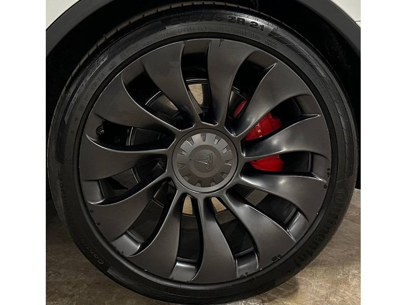 Used 2022 Tesla Model Y Performance image 10