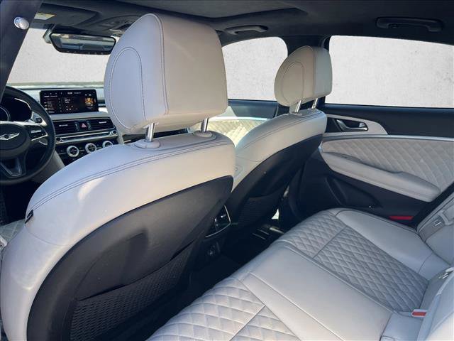 Used 2023 Genesis G70 3.3T w/ Sport Prestige Package image 17