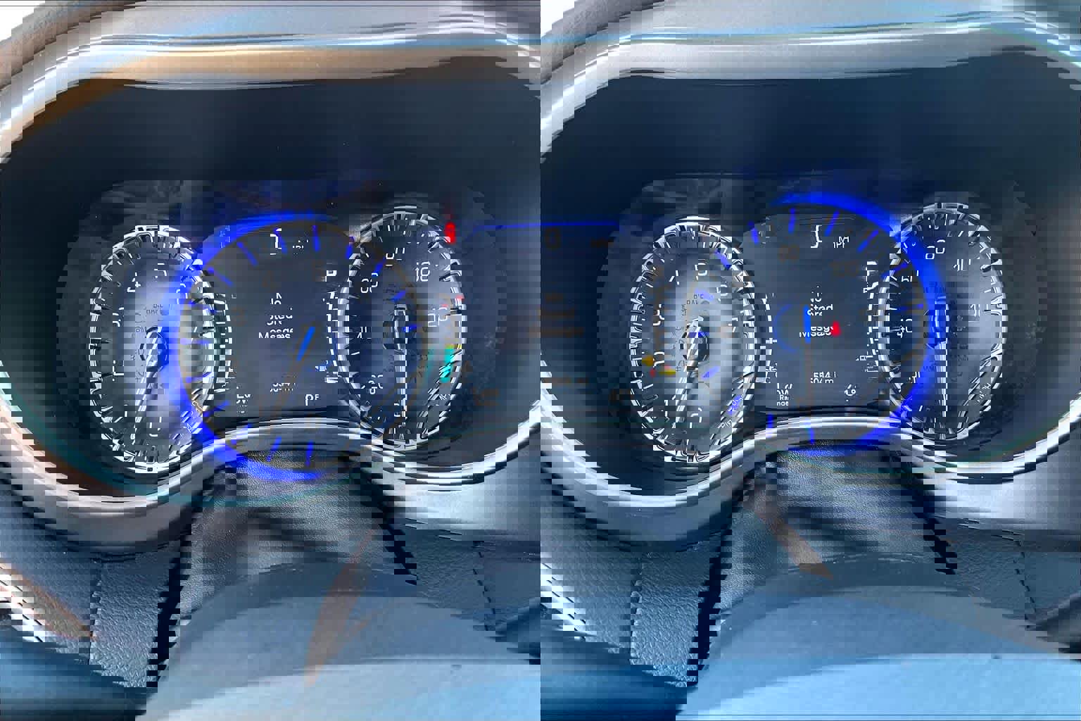 Used 2024 Chrysler Pacifica Touring-L image 25