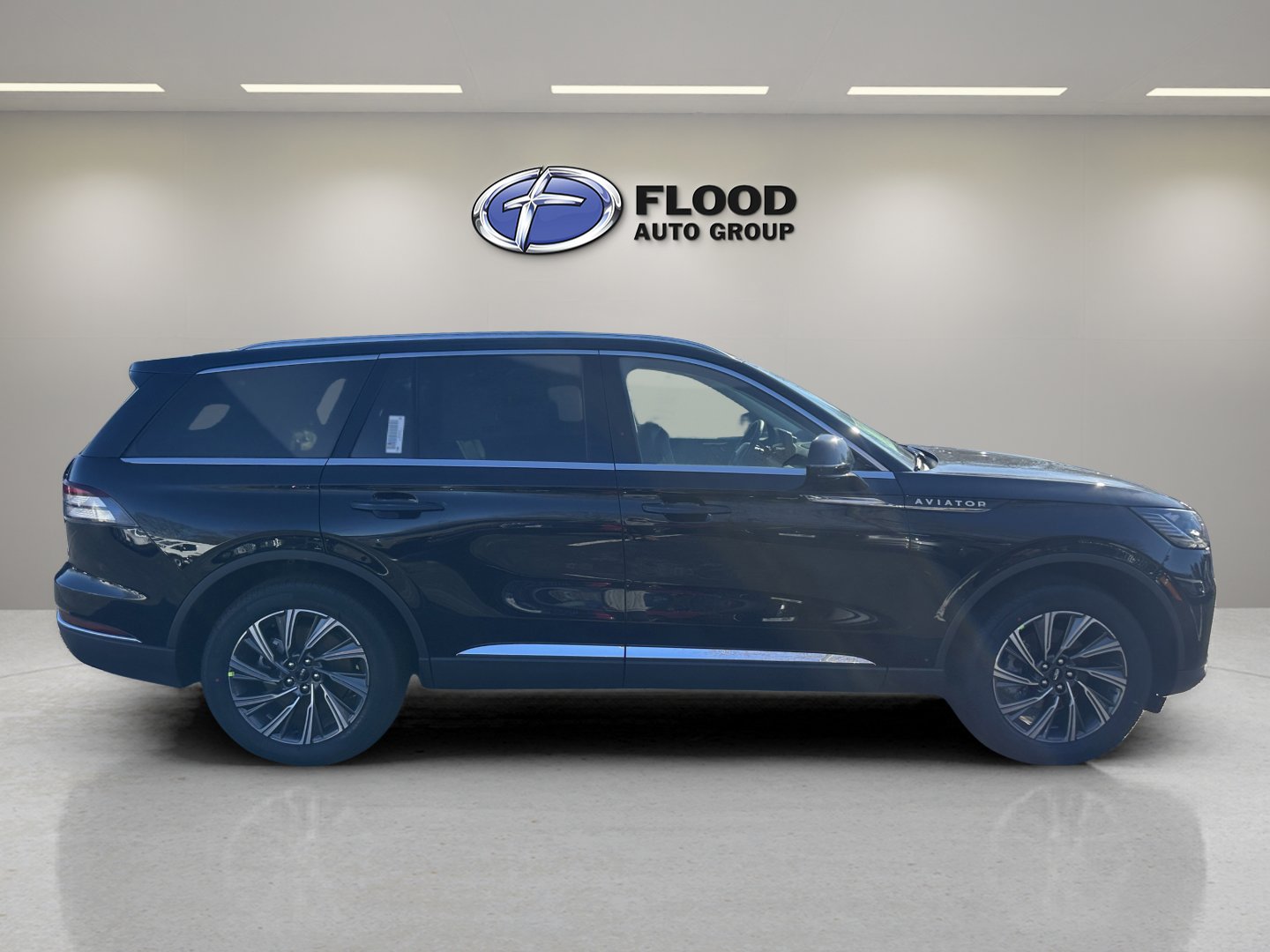 New 2026 Lincoln Aviator AWD image 4