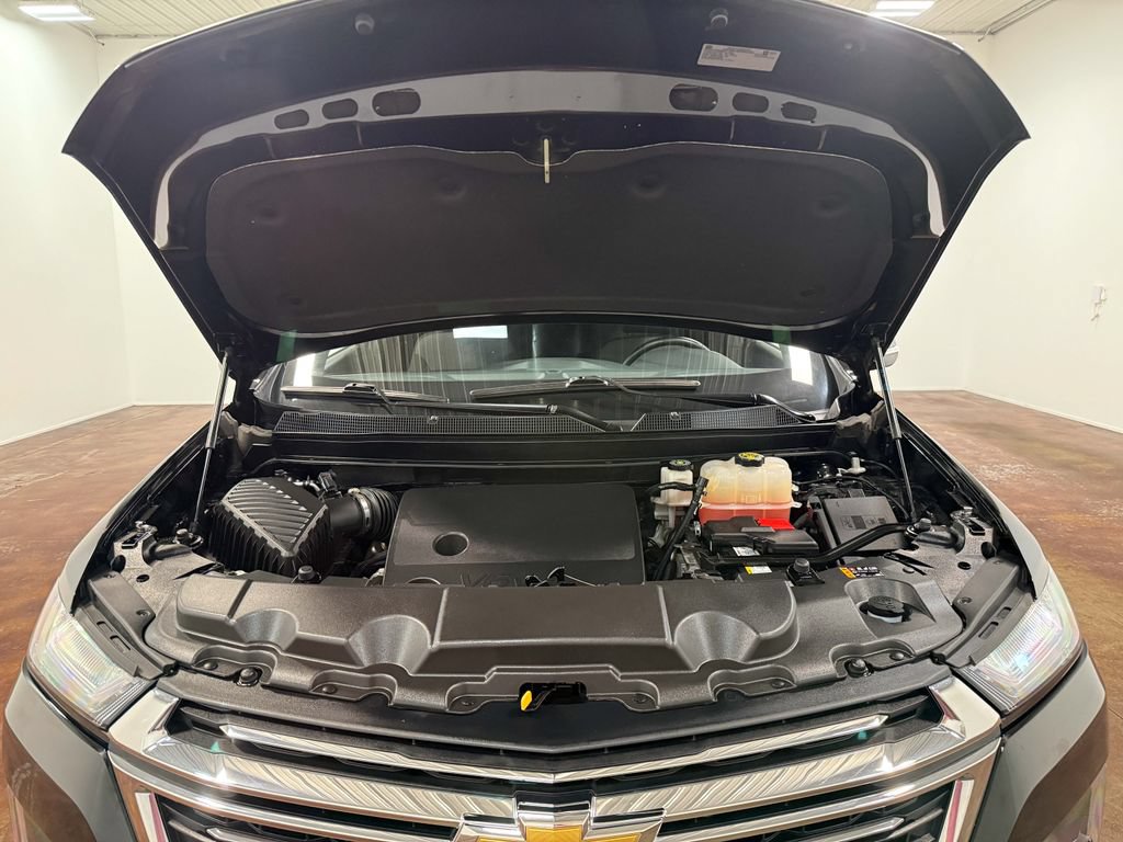 Used 2023 Chevrolet Traverse LT AWD/4WD image 86