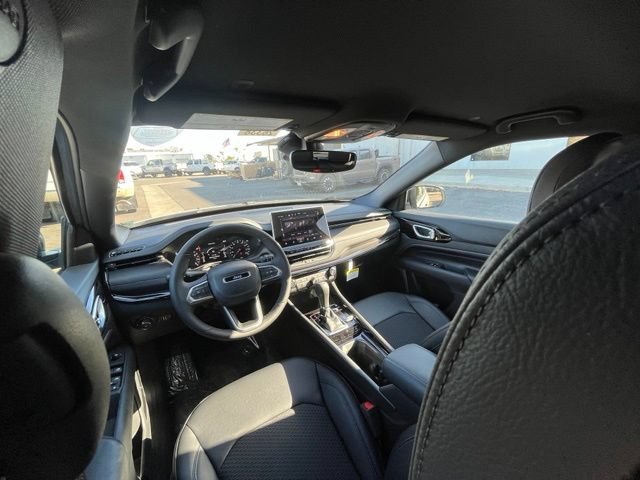 New 2026 Jeep Compass Latitude AWD/4WD image 19
