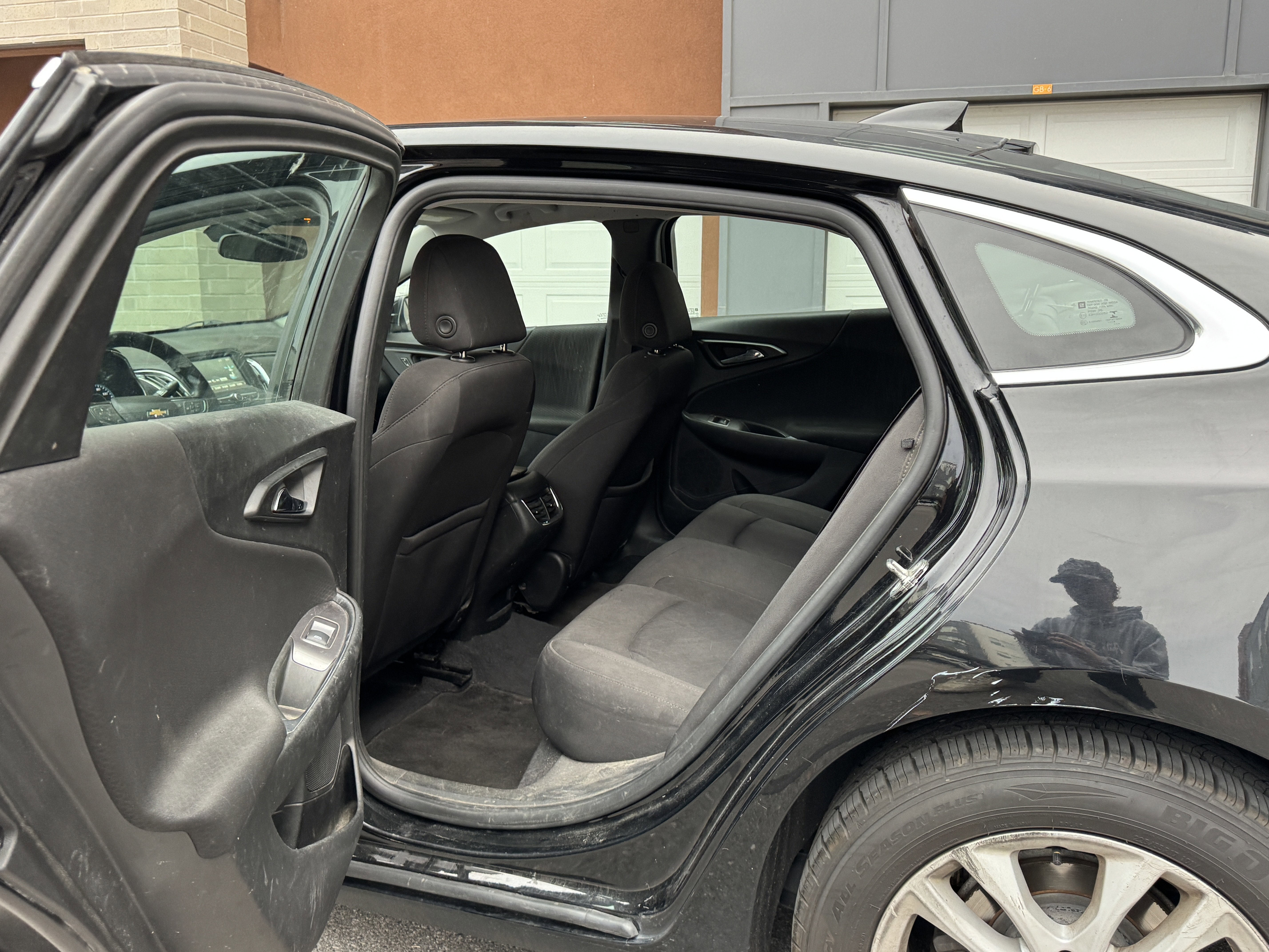 Used 2018 Chevrolet Malibu LT FWD image 19