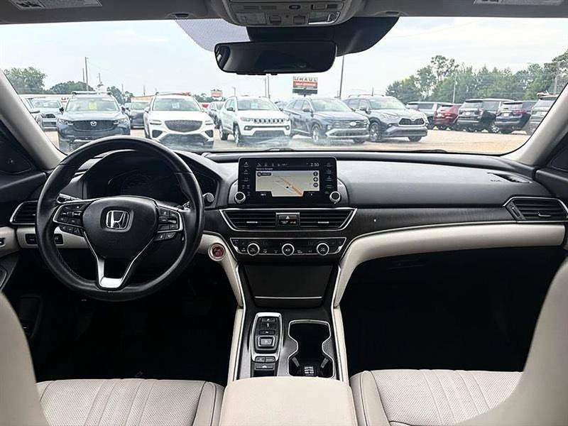 Used 2020 Honda Accord Touring image 42