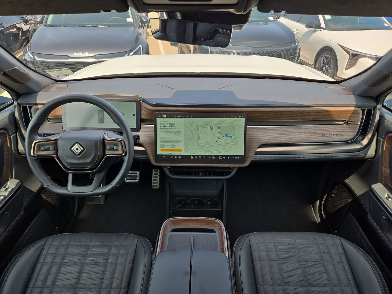 Used 2025 Rivian R1S Premium AWD/4WD image 15