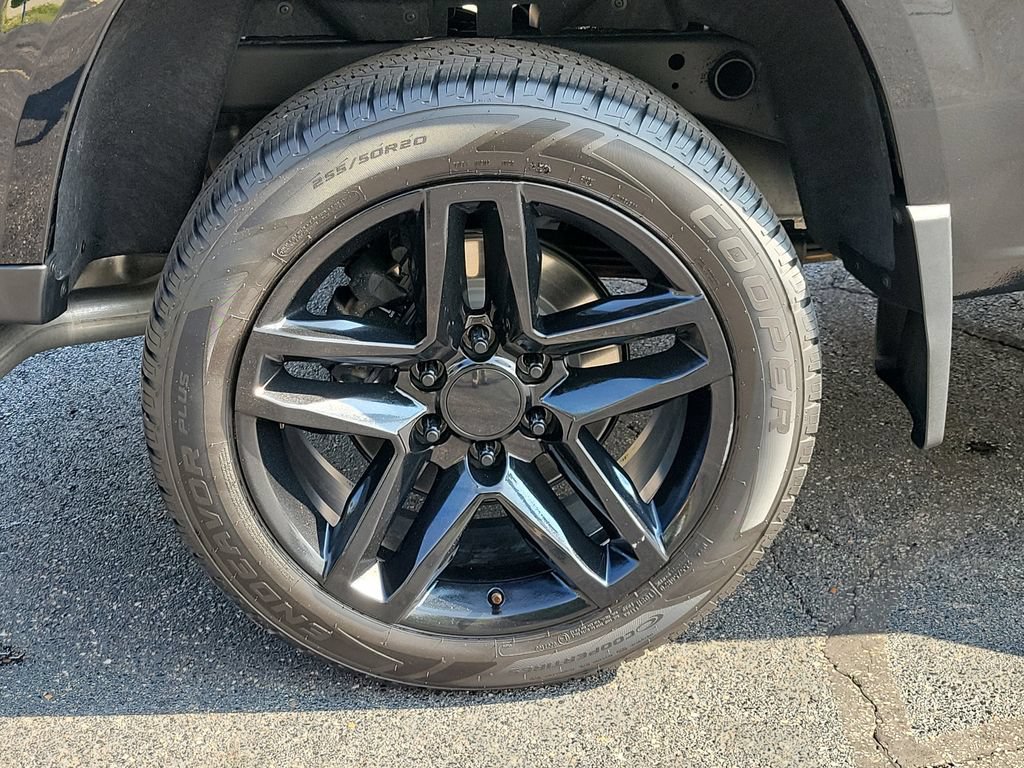Used 2025 Chevrolet Colorado W/T RWD image 7