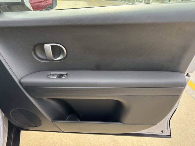 New 2027 Hyundai Ioniq 5 SE RWD image 16