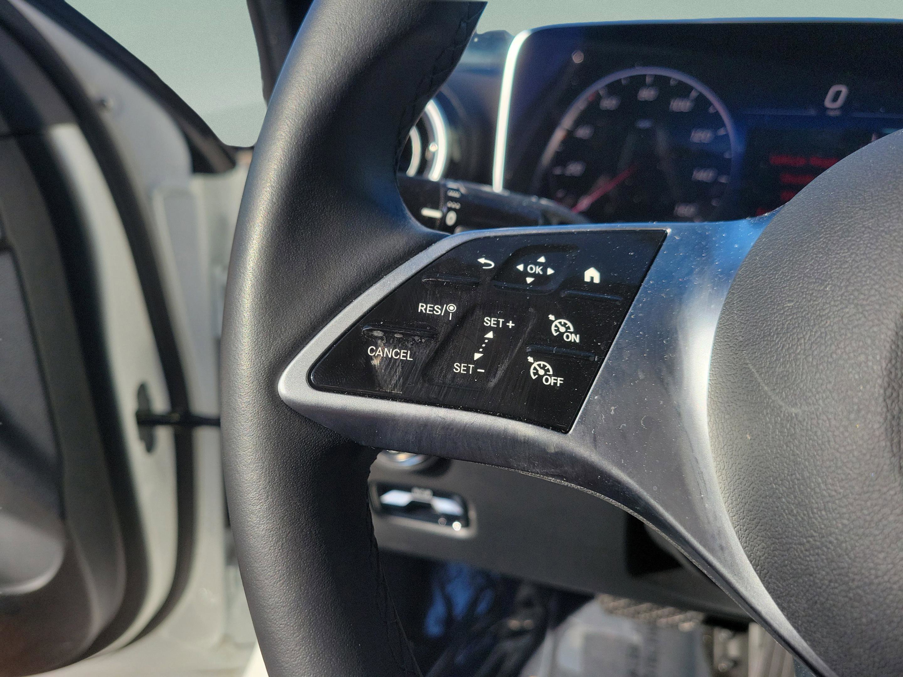 Certified 2025 Mercedes-Benz C 300 Sedan image 9