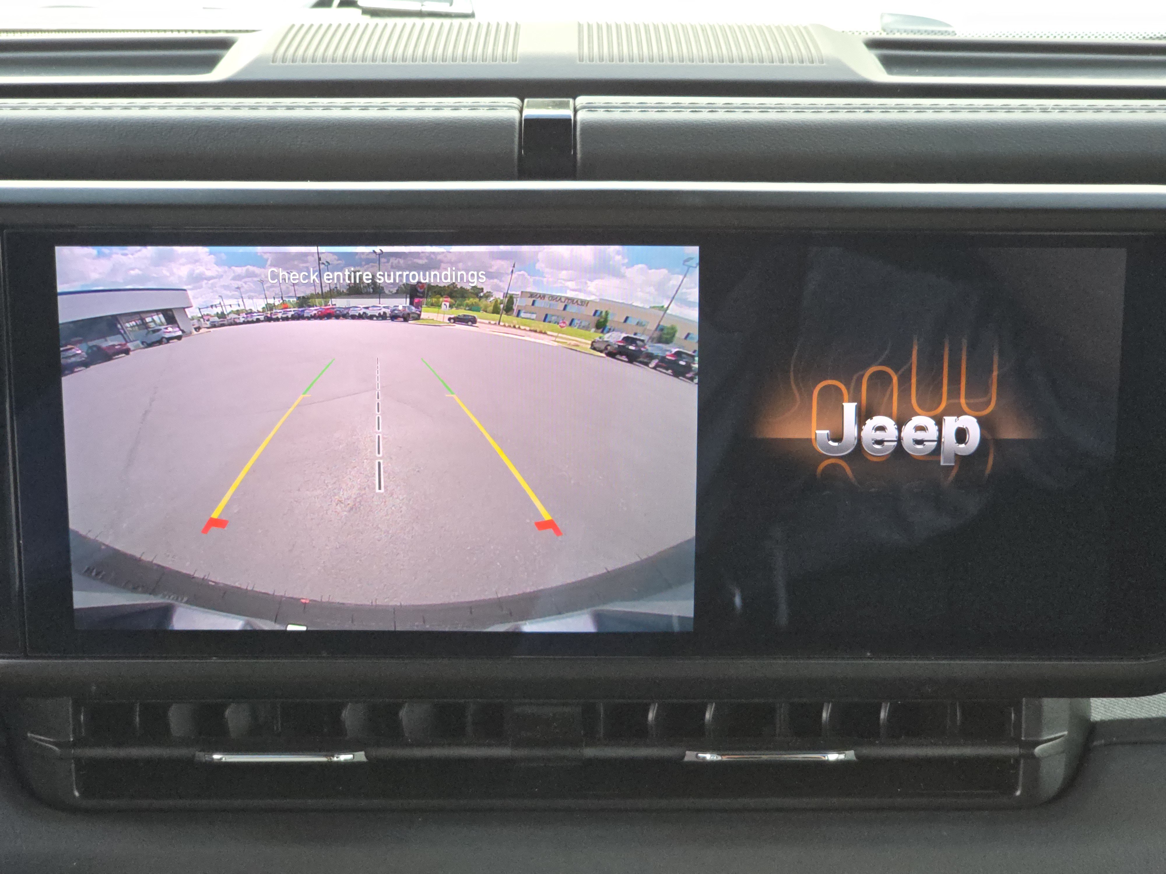 Used 2026 Jeep Wrangler Unlimited Sahara AWD/4WD image 26