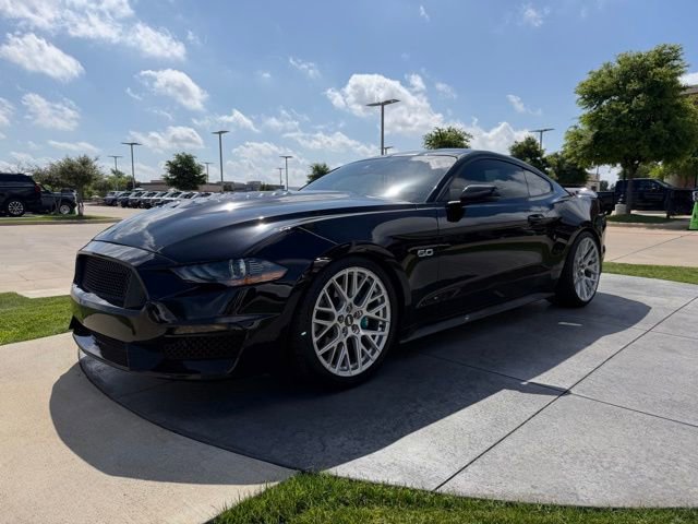 Used 2019 Ford Mustang GT Premium w/ Equipment Group 401A image 4