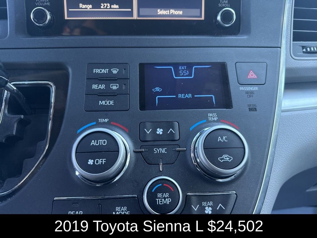 Used 2019 Toyota Sienna L FWD image 24