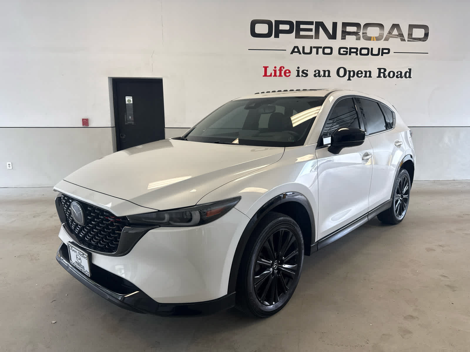 Used 2023 MAZDA CX-5 AWD 2.5 Turbo image 2