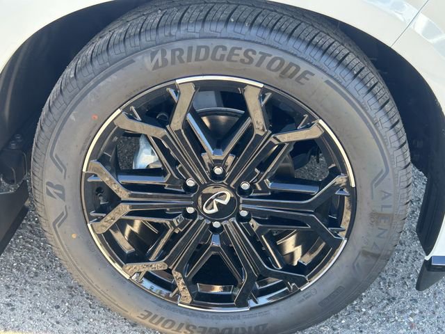 New 2026 INFINITI QX80 4WD w/ Sport Exterior Package image 10