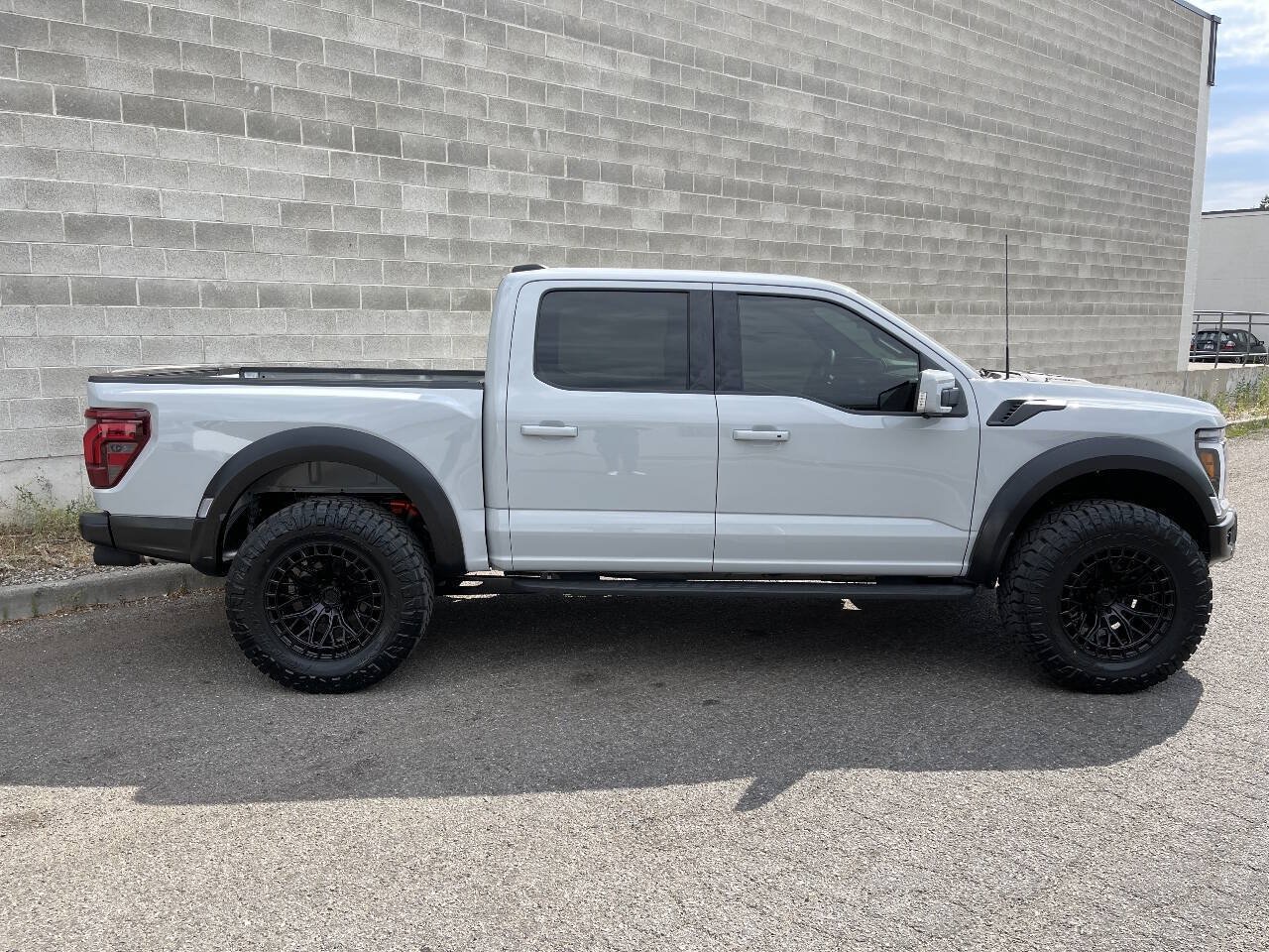 Used 2026 Ford F150 Raptor AWD/4WD image 34