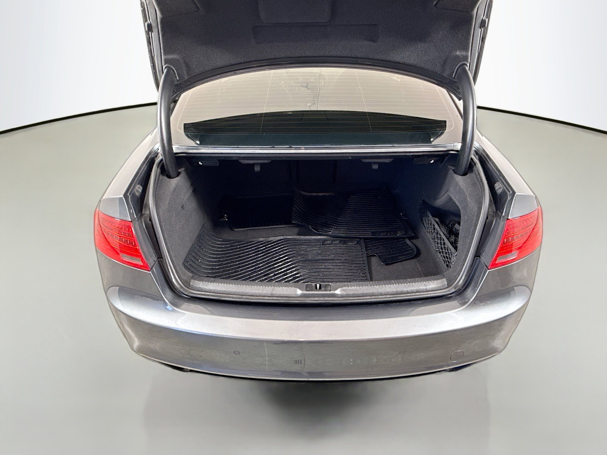 Used 2015 Audi RS 5 Coupe w/ Black Optic Plus Package AWD/4WD image 23