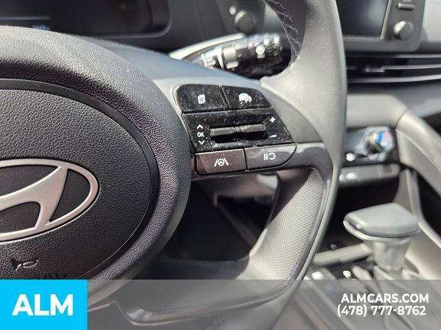 Used 2025 Hyundai Elantra Sport image 24