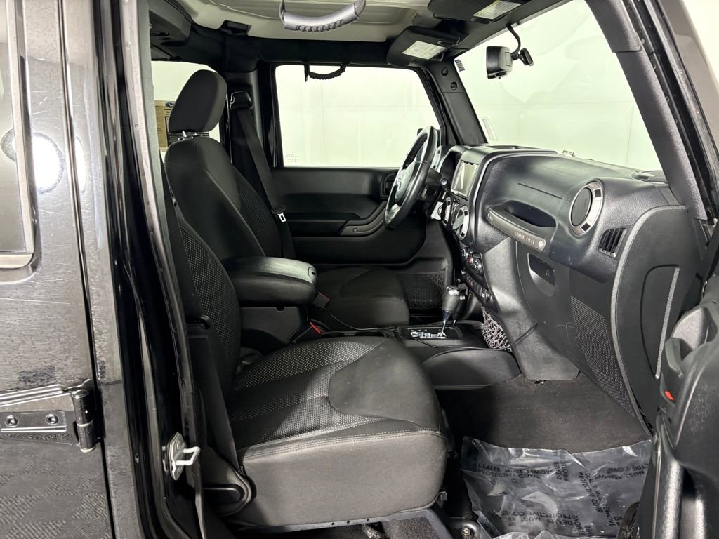 Used 2016 Jeep Wrangler Unlimited Sport image 30