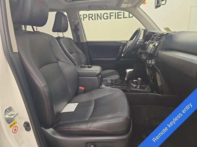 Used 2017 Toyota 4Runner TRD Off-Road Premium AWD/4WD image 9