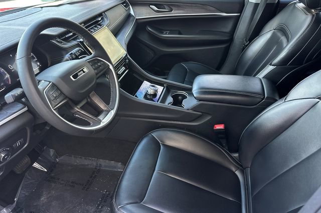 Used 2023 Jeep Grand Cherokee Limited image 11