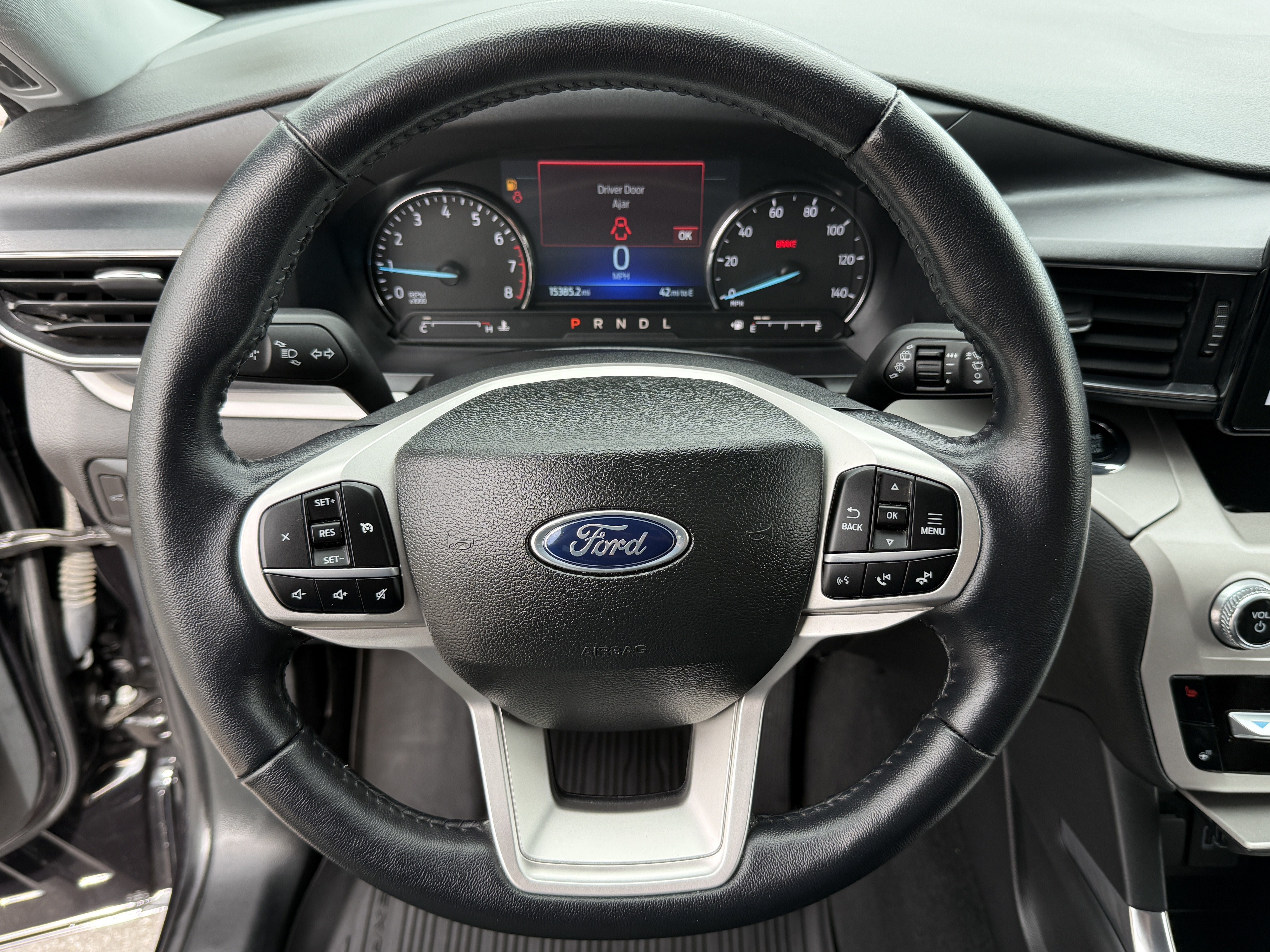 Used 2023 Ford Explorer XLT w/ Equipment Group 202A AWD/4WD image 22