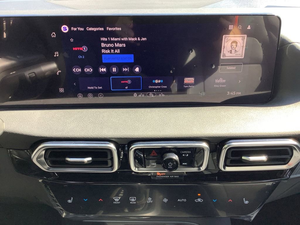 New 2026 Nissan Sentra SR w/ SR Premium Package FWD image 17
