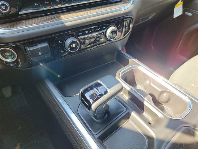 Used 2025 Chevrolet Silverado 1500 RST w/ Texas Edition Plus AWD/4WD image 23