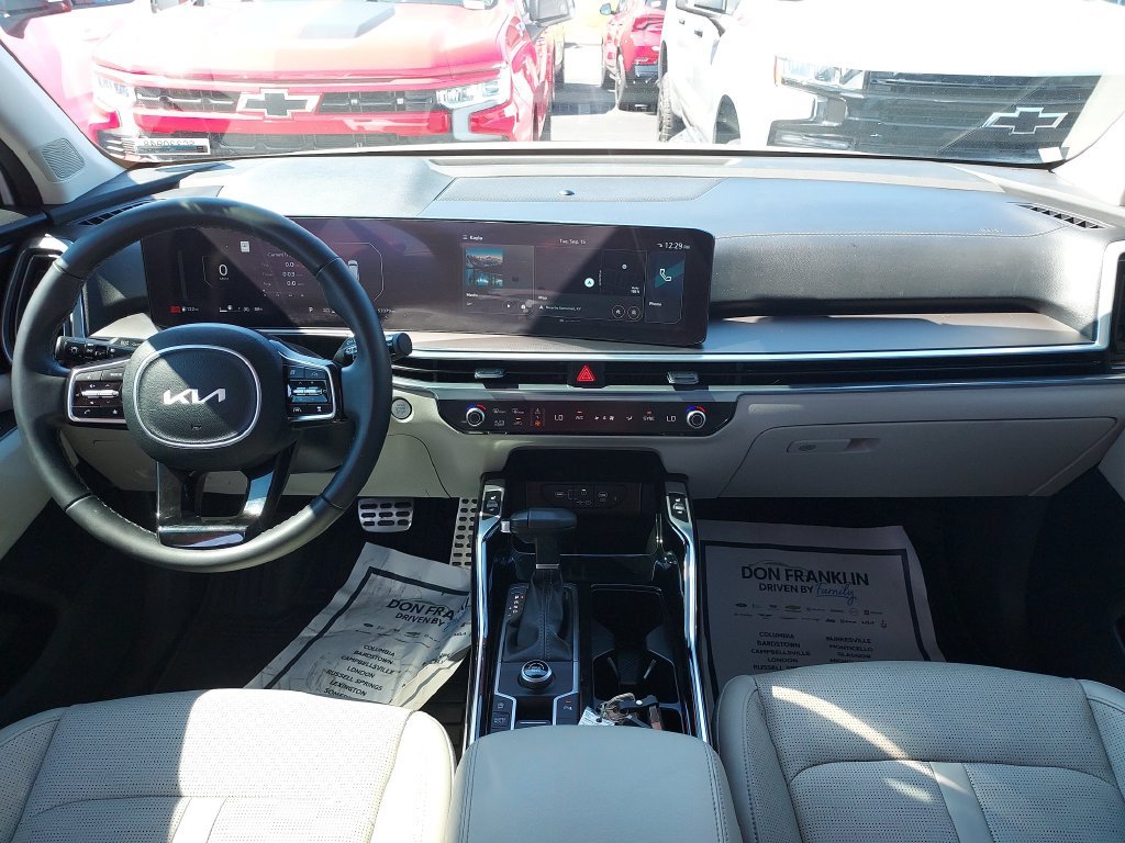 Used 2025 Kia Sorento SX FWD image 17