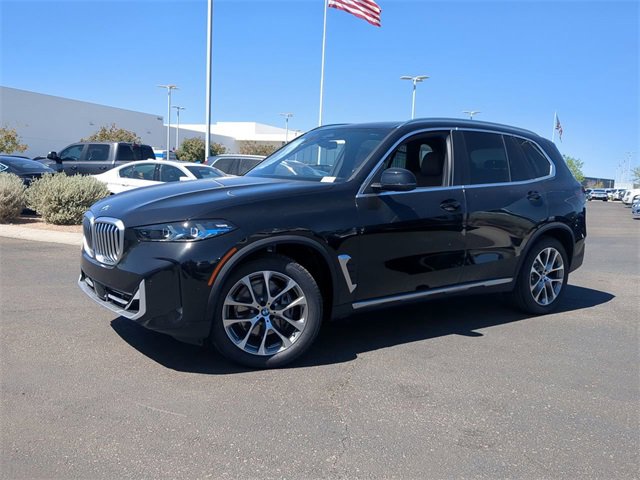 New 2025 BMW X5 sDrive40i w/ Premium Package image 2