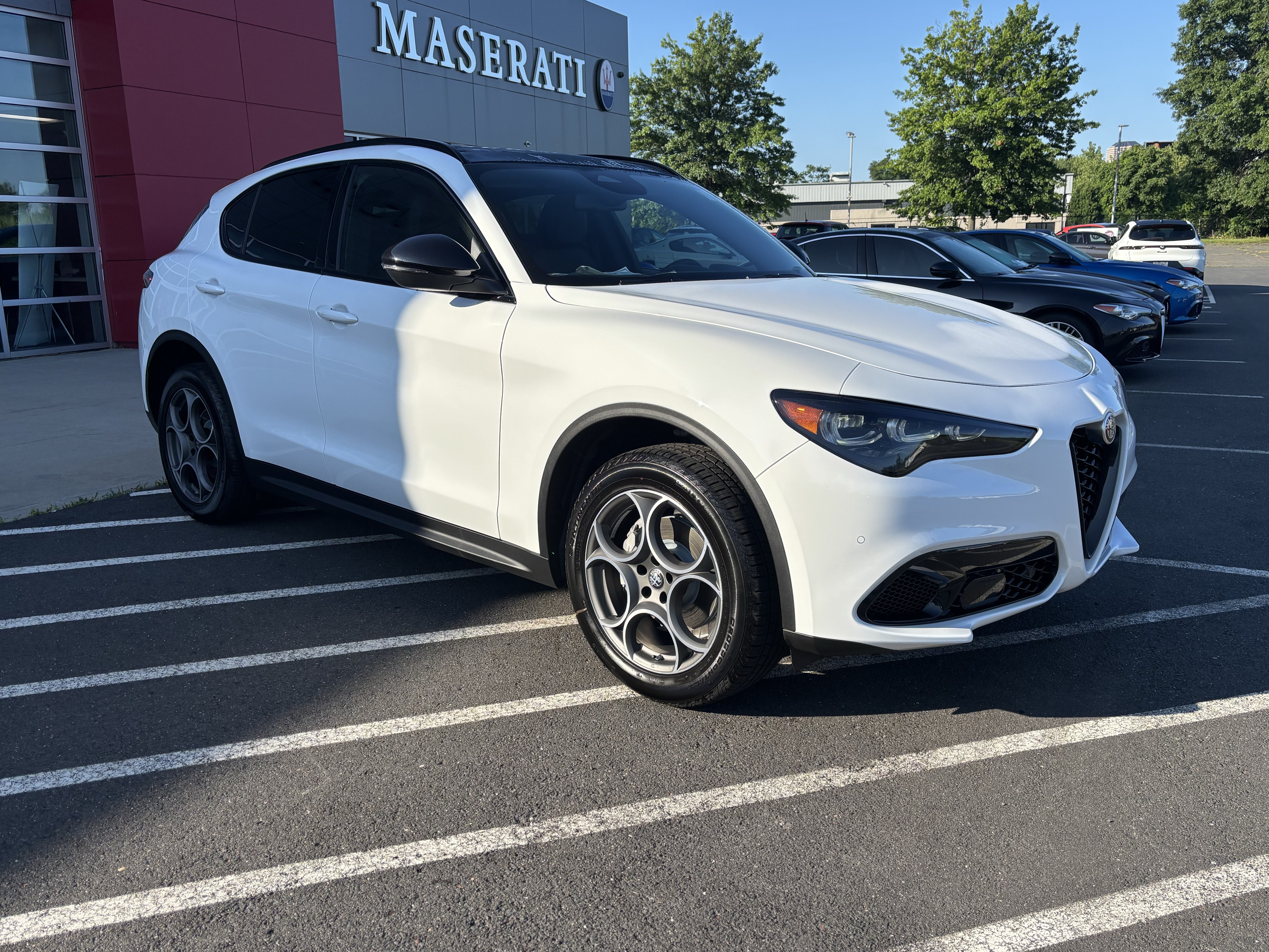 New 2026 Alfa Romeo Stelvio Sprint AWD/4WD image 9