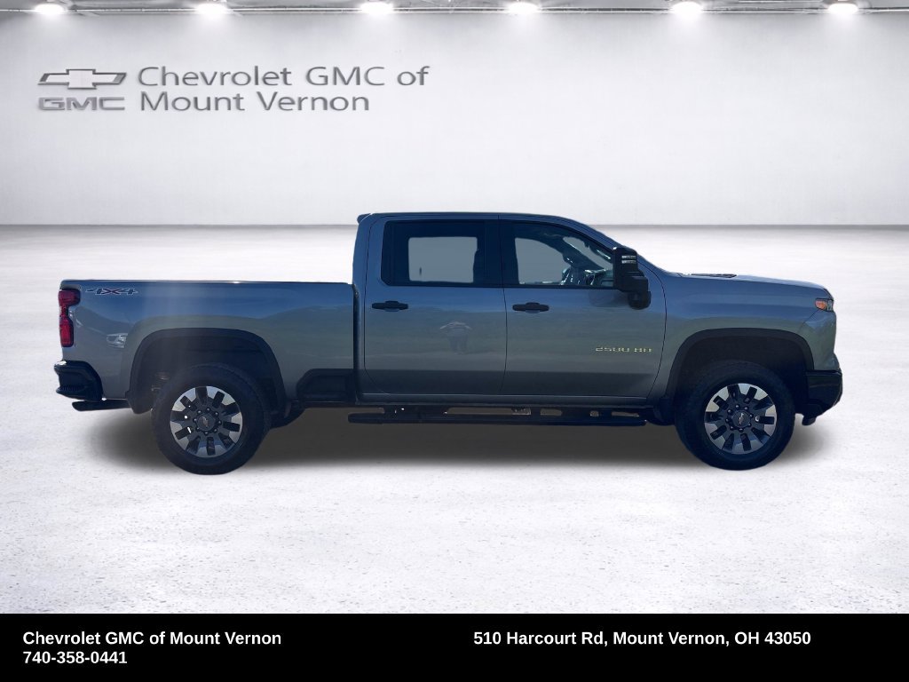 Used 2024 Chevrolet Silverado 2500 Custom AWD/4WD image 7