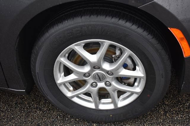 Used 2023 Chrysler Pacifica Touring-L FWD image 12