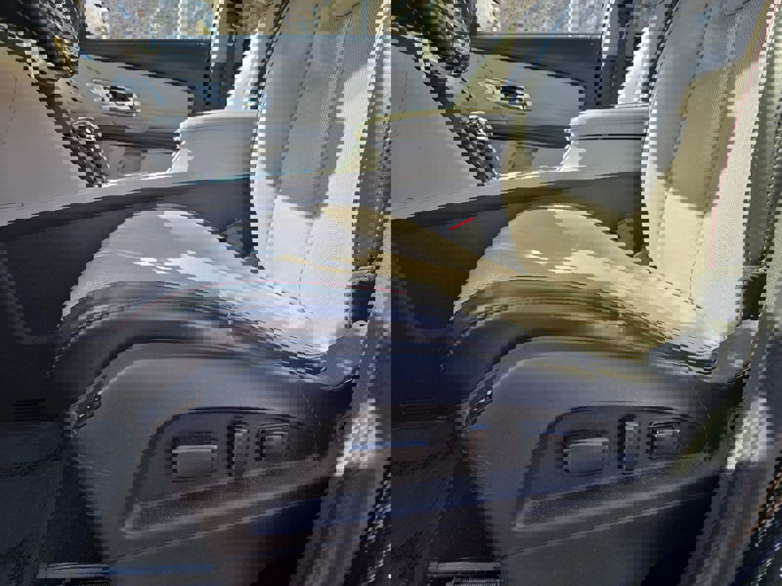 Used 2013 GMC Terrain SLT image 31