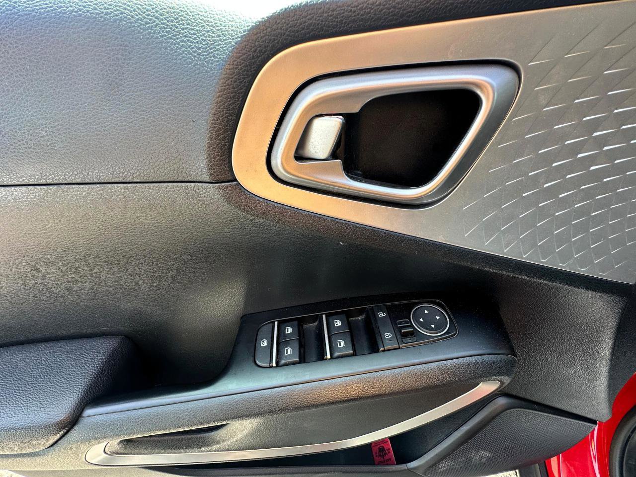 Used 2023 Kia Soul LX w/ Option Group 015 FWD image 18