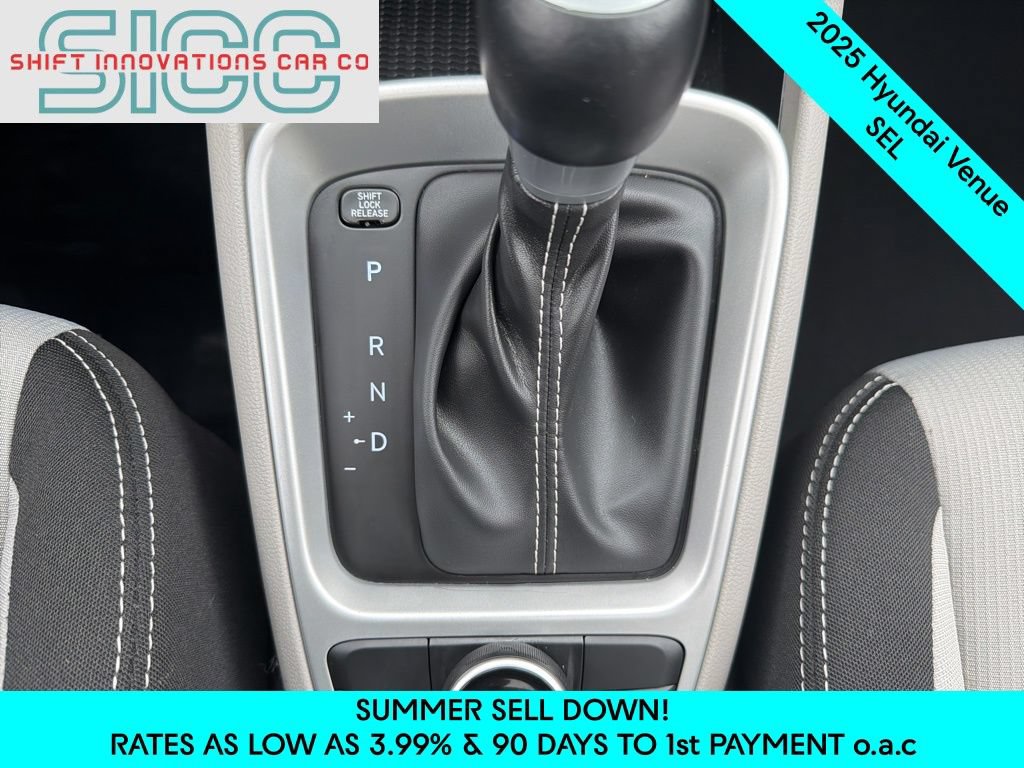 Used 2025 Hyundai Venue SEL FWD image 20